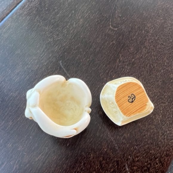 Fergie Harmony Kingdom Bunny Rabbit Trinket Box by artist Adam Binder - Picture 9 of 13